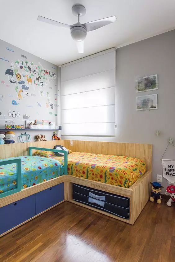二胎儿童房，两床中间设计收纳，真的绝了！(图6)